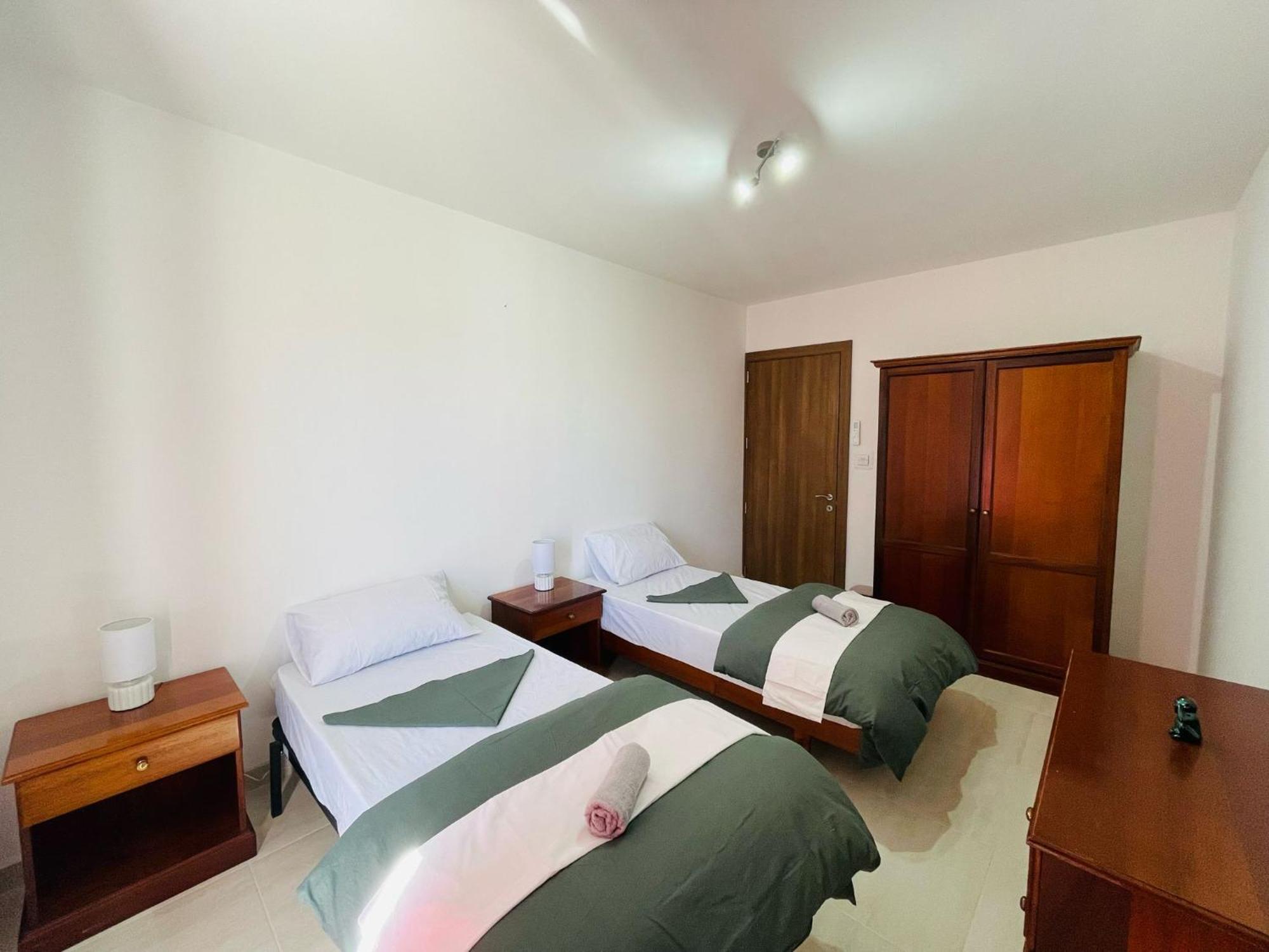 Coral Cove Comfort Room 2 St. Paul's Bay Exterior foto